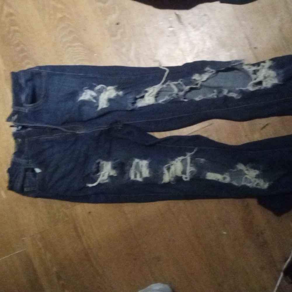 Sz7 ripped jeans
